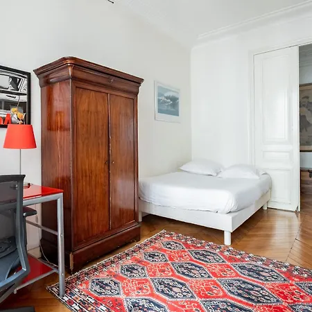 Apartment Veeve - Serene Symmetry *